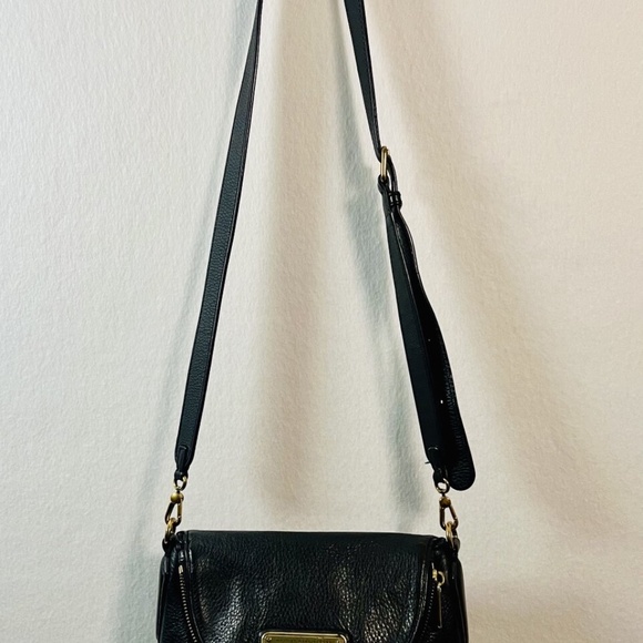 Marc by Marc Jacobs Classic Q Natasha Crossbody Blk Pebbled Leather w Adj Strap - Picture 2 of 16